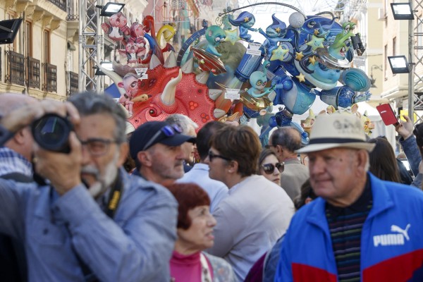 Las 10 fallas imprescindibles de este año (y que todo el mundo fotografiará)
