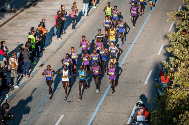 Feleke, Mutai, Yego, Mwangangi y Kisorio encabezan la lista de aspirantes a volar en Valencia  

