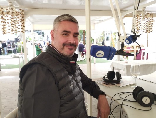 Neolith visita la terraza de Castellón Plaza