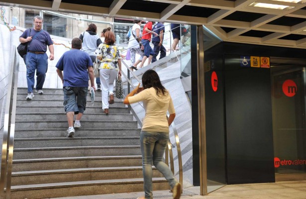 Intersindical mantiene los paros en el metro en Fallas tras no llegar a un acuerdo con FGV