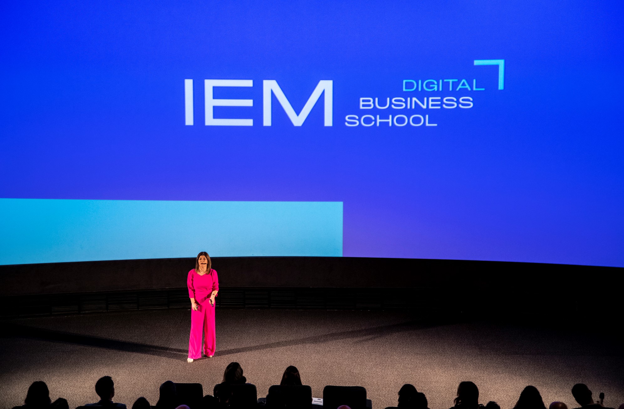 Foto: IEM DIGITAL BUSINESS SCHOOL - 