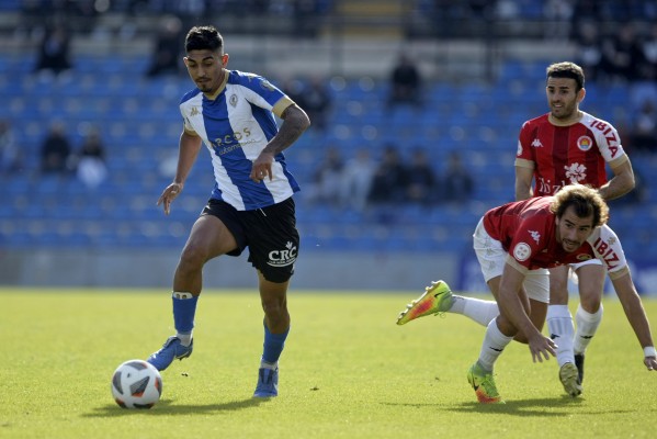 El Hércules cree que elevar la cláusula de César Moreno hará más atractivos los 3 MM€ que pide