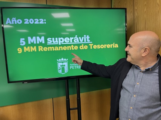 Petrer cierra 2022 con un superávit de 5 millones y el remanente de tesorería se sitúa en 9 millones