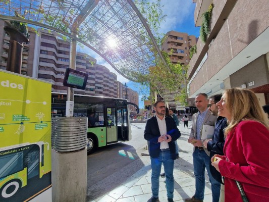 Lorca tendrá una app y 9 paneles digitales para consultar el tiempo de llegada de los autobuses 