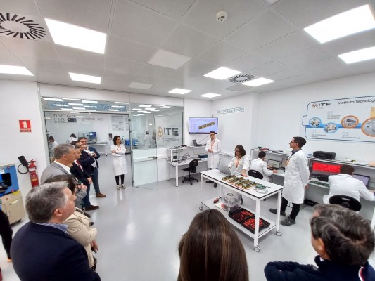 Ivace financia con cerca de medio millón de euros el primer laboratorio de baterías de la Comunitat