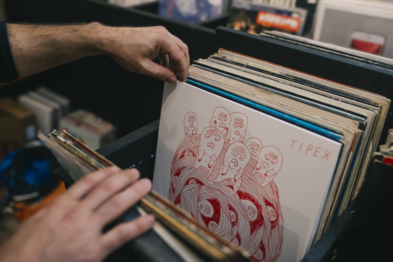 El mercado de música grabada se acerca a niveles de 2006 mientras el vinilo crece
