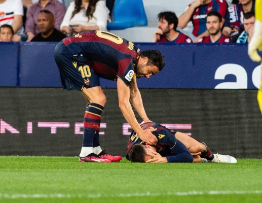 El vestuario del Levante se vuelca con Pablo Martínez