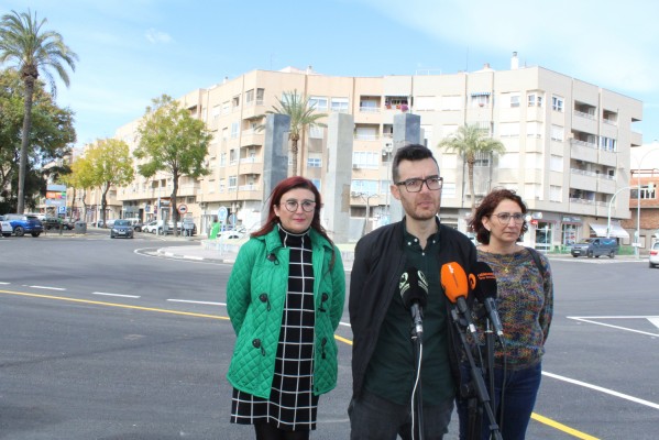 Novelda elimina la tasa para la apertura de pequeños comercios y las instalaciones deportivas
