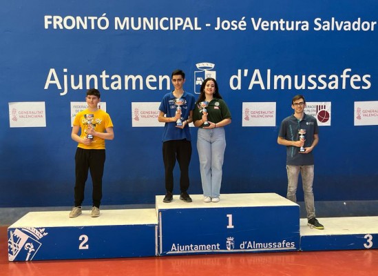 Los jóvenes talentos del Club Ajedrez Andreu Paterna, Macias e Ilinca, triunfan en el Provincial sub-18
