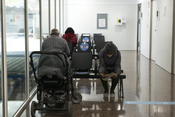 El Defensor del Pueblo incluye casos en Yecla y Murcia entre los más graves de las listas de espera