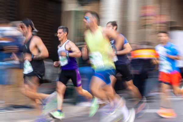 La organización de la Media Maratón de Elche recuerda que Emergencias no lanzó avisos por calor
