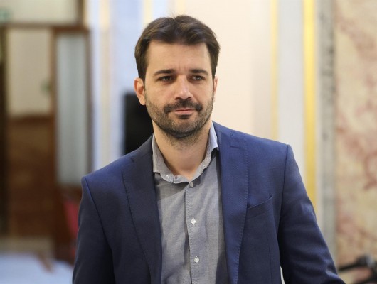 Podemos condiciona su asistencia al acto sobre la candidatura de Díaz al cierre inmediato de un pacto
