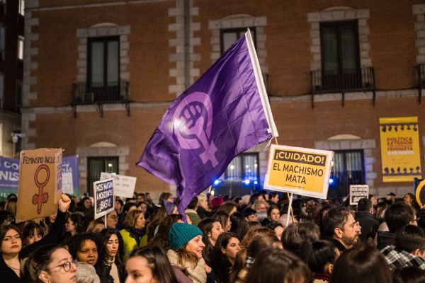 Sobre el 'cringe' del 'purplewashing' al 8M