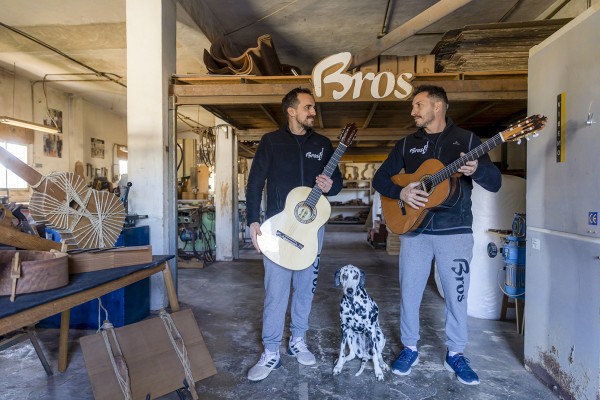 Hermanos Broseta Cholbi: «Lo que se trabaja 
con las manos se hace 
con el corazón»