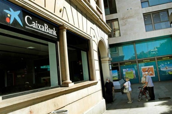 CaixaBank destina 1.635 millones a financiar a clientes particulares en la Comunitat