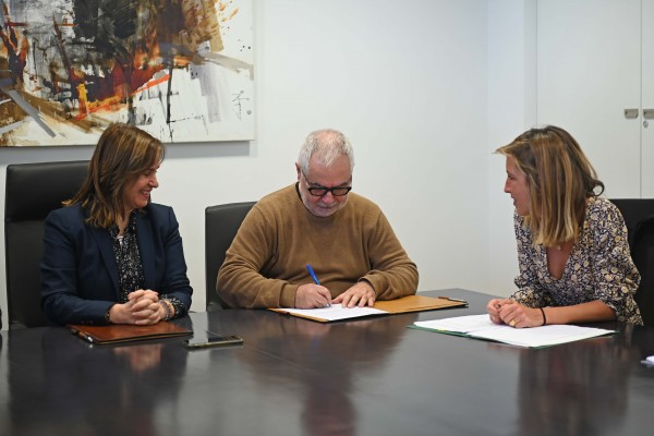 Xixona cede a ANHCEA la parcela para construir el Centro de Investigación del Helado Artesano