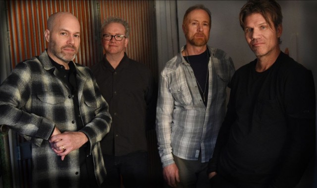 Swell se reúnen para rendir homenaje a su co-fundadador David Freel en La Rambleta
