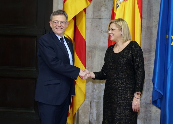 La comisaria europea Corina Cretu defiende en Valencia el 'Plan Juncker'