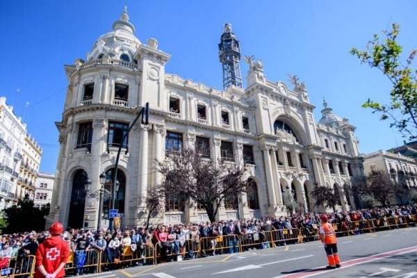 Catalá propone convertir el Palau de les Comunicacions en un museo de las Fallas 
