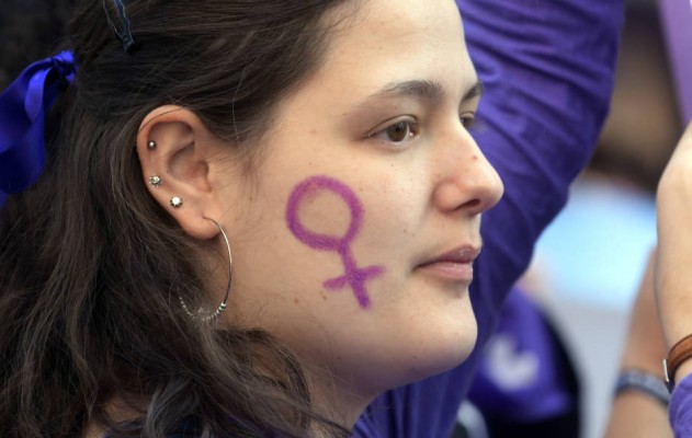 ¿Tenemos que colaborar en el día de la mujer?