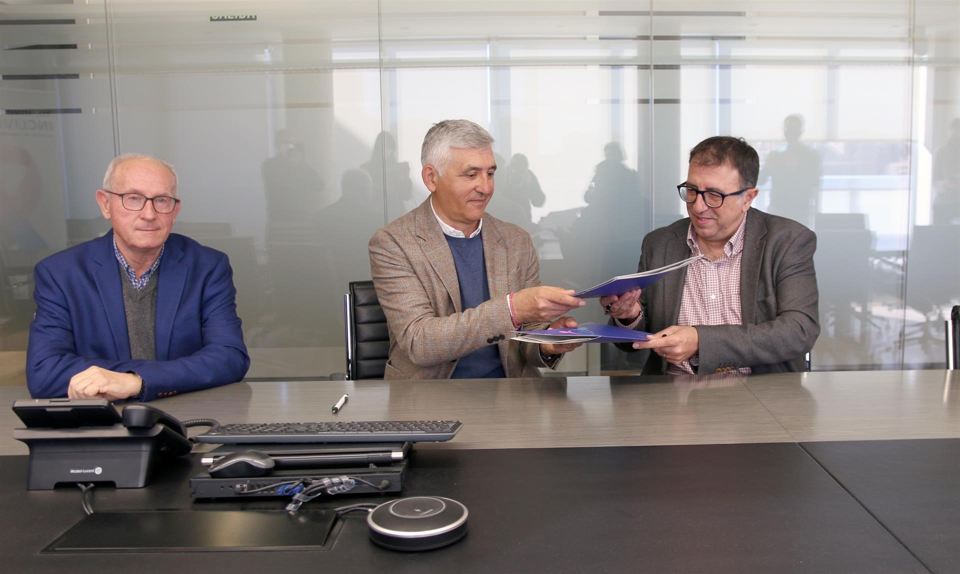 Un proyecto de Incliva y Fuvama investigará los efectos beneficiosos de naranjas y mandarinas en la salud