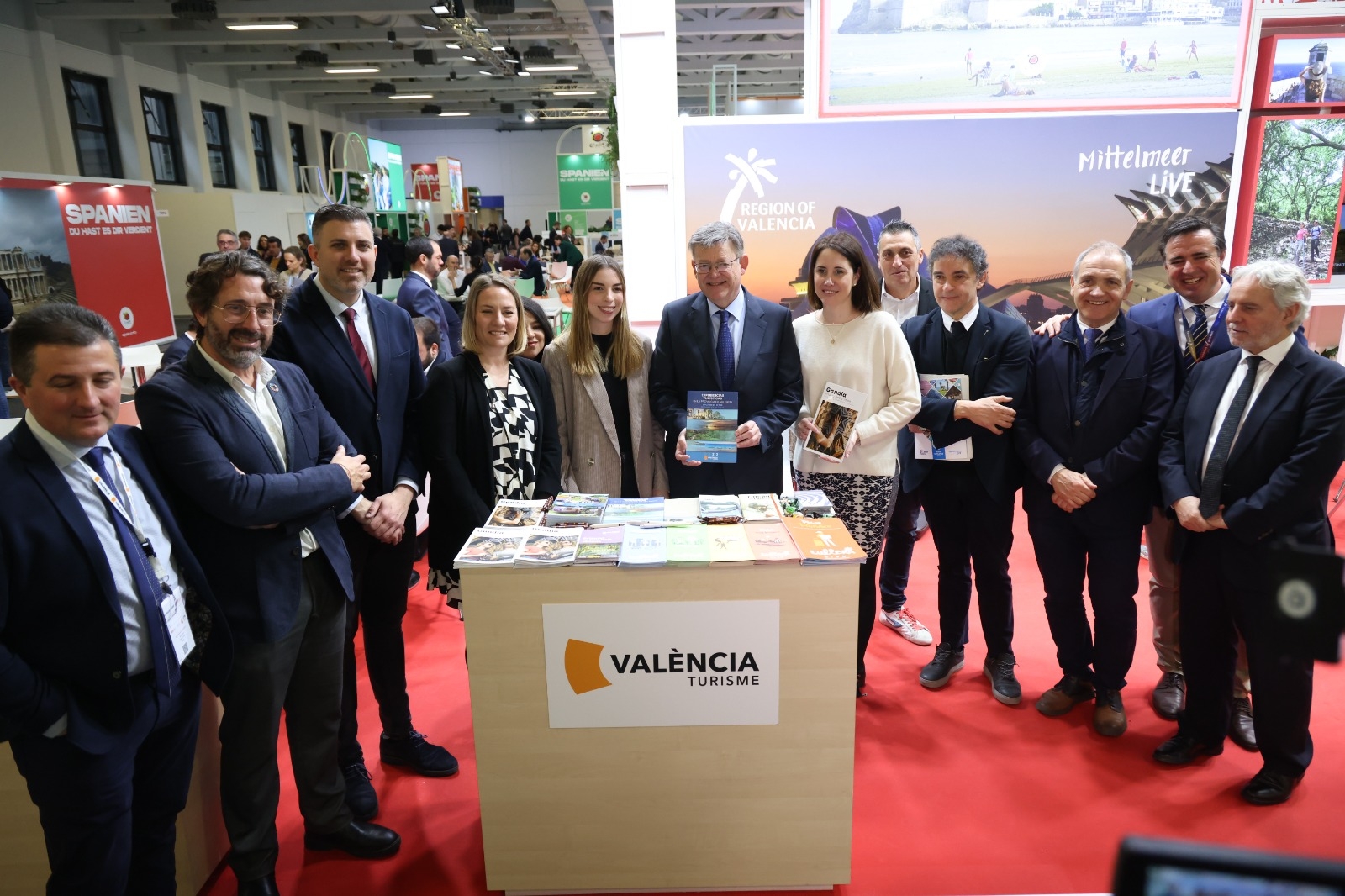 Cullera exhibe su oferta turística en Berlín para reactivar el mercado alemán