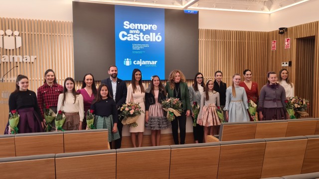 Cajamar muestra su compromiso con Castelló y  patrocina el 'llibret' de las fiestas de la Magdalena