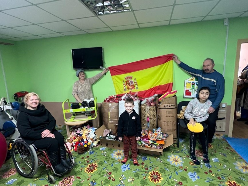 Foto: GENERADORES PARA UCRANIA - 