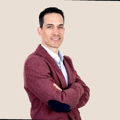 Atida (Dosfarma) renueva su dirección: David Bella se incorpora como responsable en España