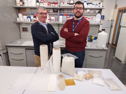 Investigadores de la UA patentan un material plástico hidrosoluble basado en almidón de patata