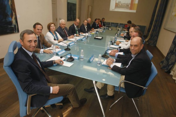 Así es el inversor que PwC busca para la zona franca de Alicante