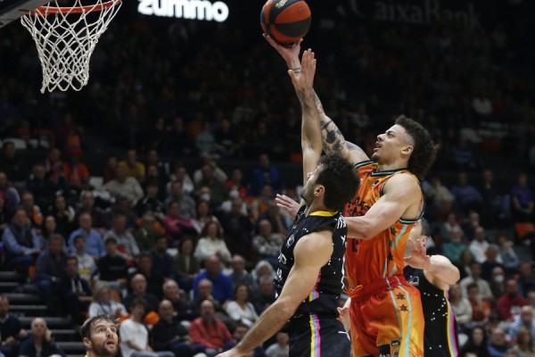 El Valencia Basket quiere agarrase al tren del ‘top 8’ ante un Milán al alza
