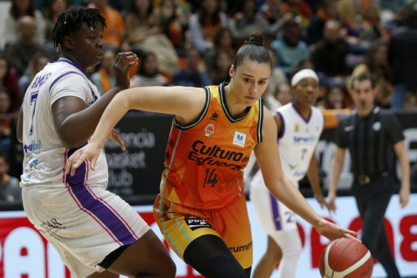 La vigésima victoria en LF Endesa llega ante Tenerife