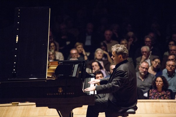 El Palau de la Música i el pianista Arcadi Volodos reten homenatge a Alicia de Larrocha