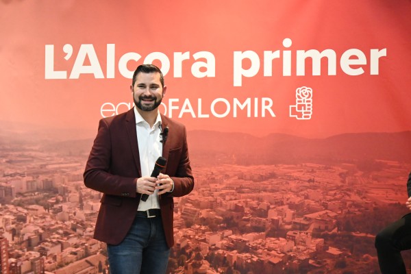Falomir se presenta como candidato y asegura que l'Alcora quedará libre de deudas antes del final de la legislatura