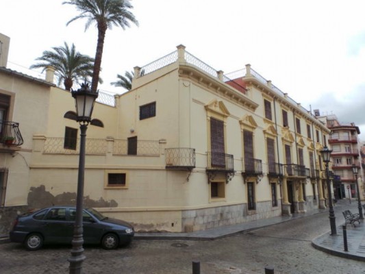 El PP denuncia que el Palacio del Marqués de Rafal de Orihuela carece de licencia para actos públicos