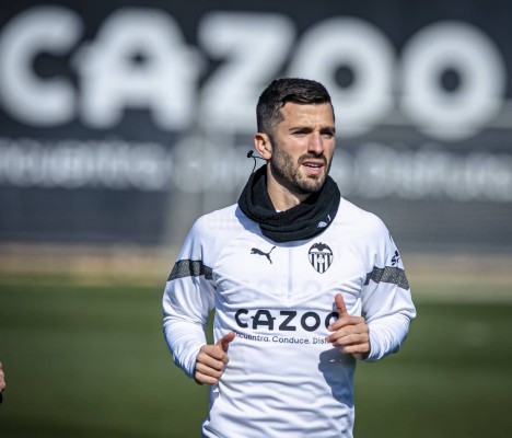 Gayà y Nico quieren estar ante Osasuna