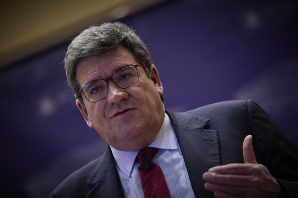 Escrivá ofrece colaboración para crear el indicador de beneficios empresariales que piden CCOO y UGT
