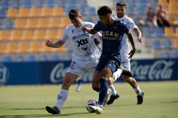 El Yeclano y el UCAM CF se miden en un derbi regional de la parte noble de Segunda RFEF 
