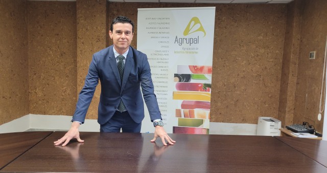 Agrupal incorpora a César Nicolás como nuevo secretario general