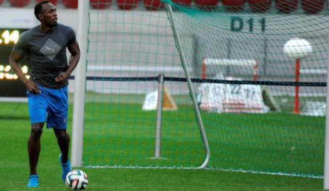 Bolt entrenará con el Dortmund y se espera duelo de velocistas con Aubameyang