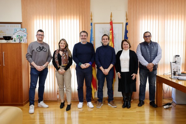 El Ayuntamiento de l’Alfàs y Jovempa Marina Baixa buscan nuevas vías de colaboración
