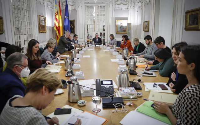 El Botànic negocia in extremis los órganos estatutarios y la presidencia de À Punt 