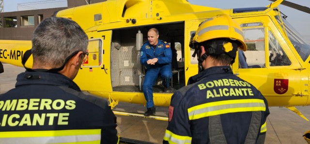 Alicante actualiza el protocolo de intervención de los bomberos en la isla de Tabarca
