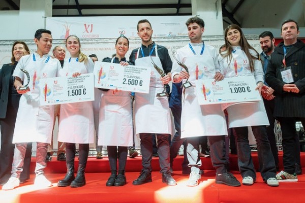 Nicolás Leblay, de L’Atelier Robuchon Madrid, primer premio del concurso 'Gamba Roja' de Dénia