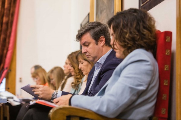 Réplicas tras el terremoto en Cs Elche: abandona el partido el coordinador de la agrupación comarcal