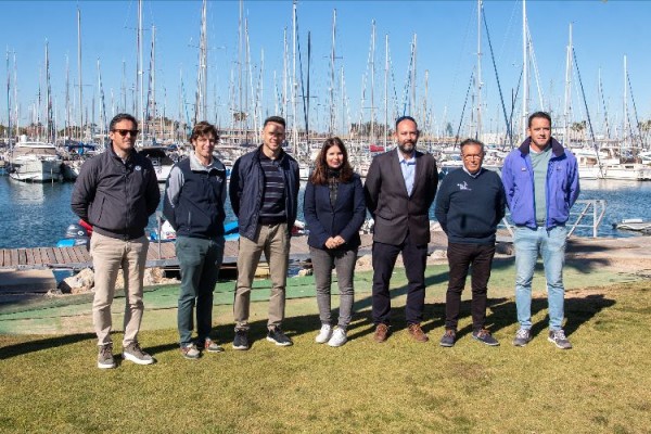 Puesta de largo de la Optiorange 2023 en el Real Club Náutico de Valencia 