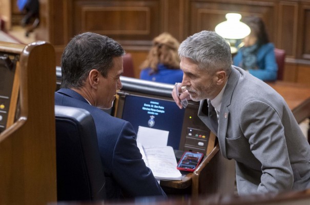 El Gobierno, PP y Vox rechazan que Sánchez comparezca por los policías infiltrados en movimientos sociales