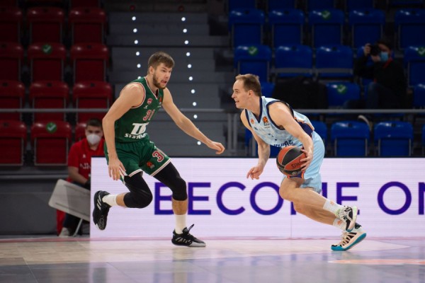 Valencia Basket busca su mejor racha como visitante en la pista del mejor local de la Euroliga
