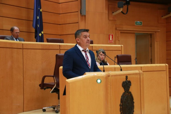 Carles Mulet demana equiparar la llei de benestar animal estatal amb la valenciana recent aprovada 